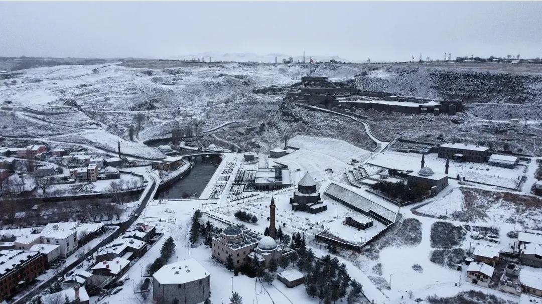 Kar yağışı, Kars'ı beyaza bürüdü - Birlik Haber Ajansı