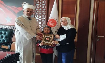 Slovakya vatandaşı Julia ve kızı Isparta'da müslüman oldu - Birlik Haber Ajansı