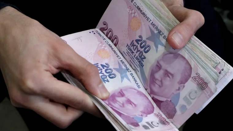 Yeni Yılda Yurt Dışı Harcı ve Vergilere Zam Gelecek