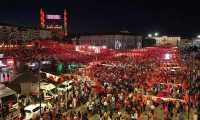 Binlerce Sivaslı Bayraklarla Tek Yürek Oldu!