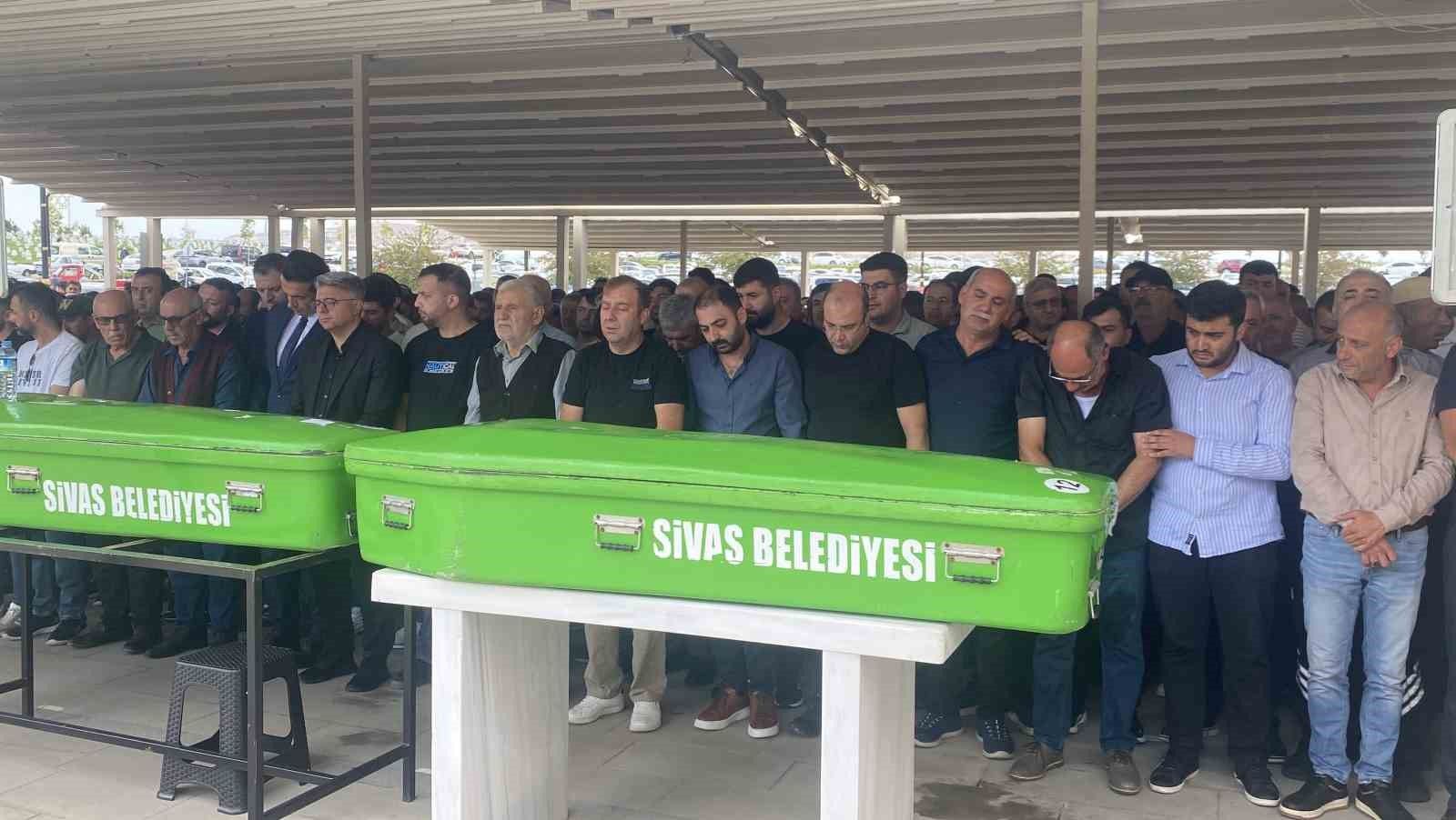 10 yaralının tedavisi sürerken 3 kişinin cenazesi kaldırıldı