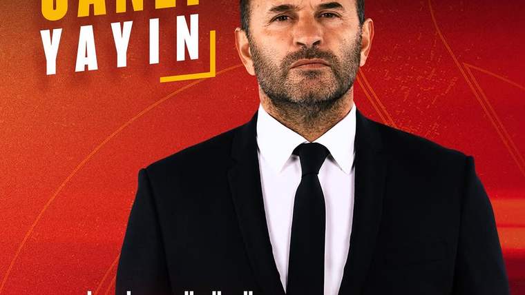 Kırmızı zemin üzerinde takım elbiseli bir kişi ve “CANLI YAYIN” yazısı yer alıyor.