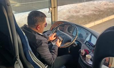 Sivas’taki Zincirleme Kazada Şok Görüntüler: Otobüs Şoförünün Direksiyon Başında Telefonla İlgilendiği Anlar Ortaya Çıktı