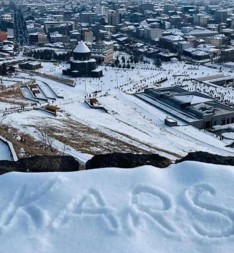 Kars'ta kar ve tipi zor anlar yaşattı - Birlik Haber Ajansı