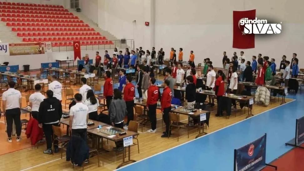 Sivas'ta 200 Üniversite Sporcusu Yarışıyor!