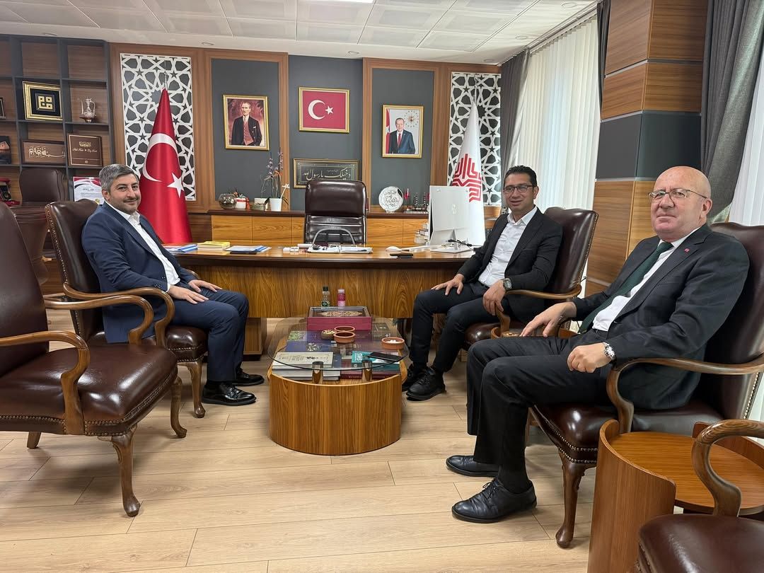 Sivas İl Kültür ve Turizm Müdürlüğü Vakıflar Bölge Müdürü'nü Ziyaret Etti