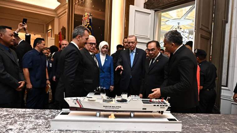Desan Tersanesi Türkiye’nin gururu oldu; Malezya’da stratejik gemi yapımı için imzalar atıldı - Birlik Haber Ajansı