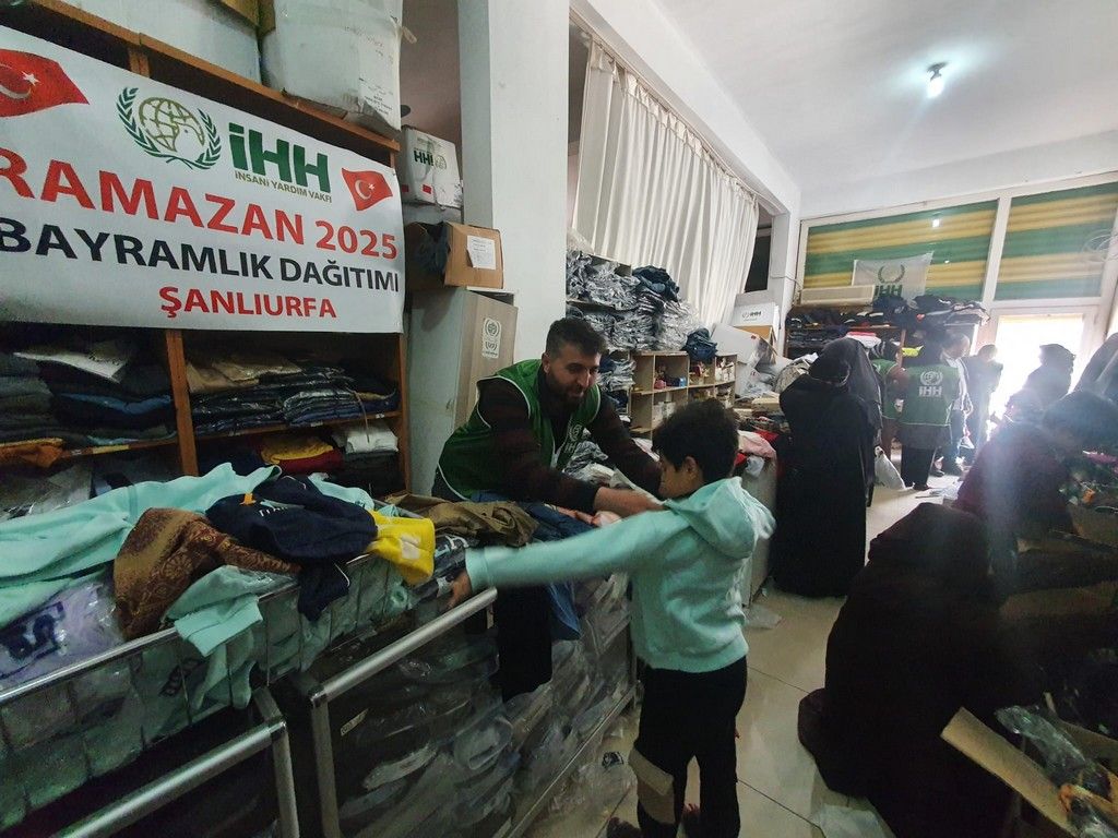 İHH’dan Türkiye’de 800 bin kişiye ramazan yardımı - Birlik Haber Ajansı
