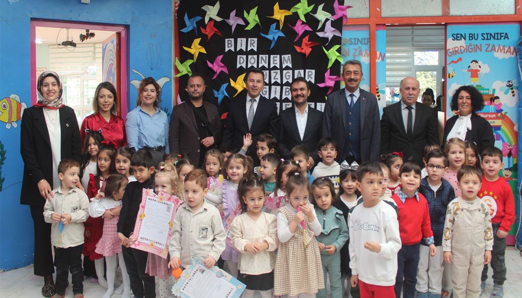 Şarkikaraağaç’ta karne heyecanı ve yarıyıl tatili başladı - Birlik Haber Ajansı