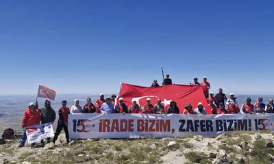 15 Temmuz Şehitleri İçin Yıldız Dağı'nın Zirvesine Anlamlı Tırmanış!