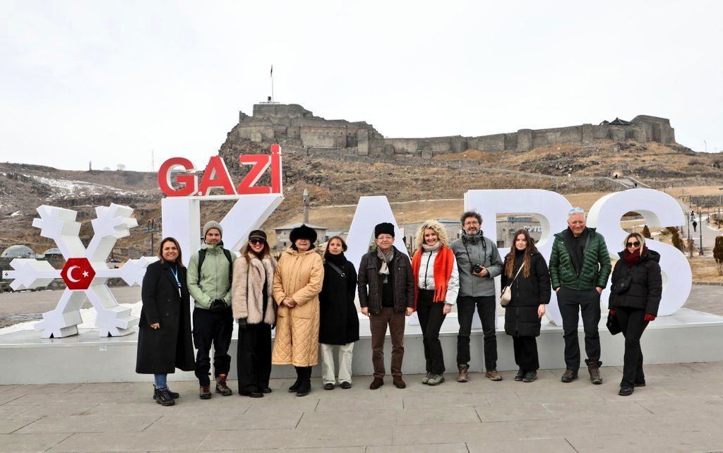 Vali Ziya Polat, misafirlerle Kars'ı dolaştı - Birlik Haber Ajansı
