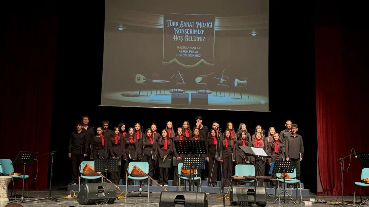 Mehmet Gökhan Ay Anadolu Lisesi’nden Sivas’ta Sanat Dolu Gece