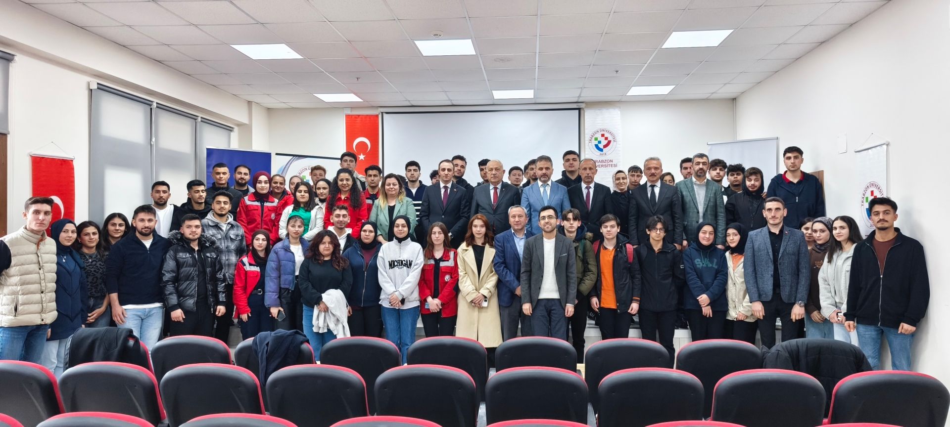 ŞMYO öğrencilerine "Bir Destandır Çanakkale" konulu konferans verildi - Birlik Haber Ajansı