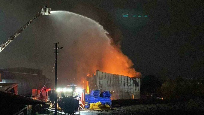 Kocaeli’de geri dönüşüm tesisinde yangın - Birlik Haber Ajansı