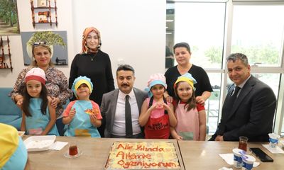 Sivas’ta Minik Eller Geleneksel Lezzetlerle Buluştu: Çiğköfte Yoğurma Etkinliği