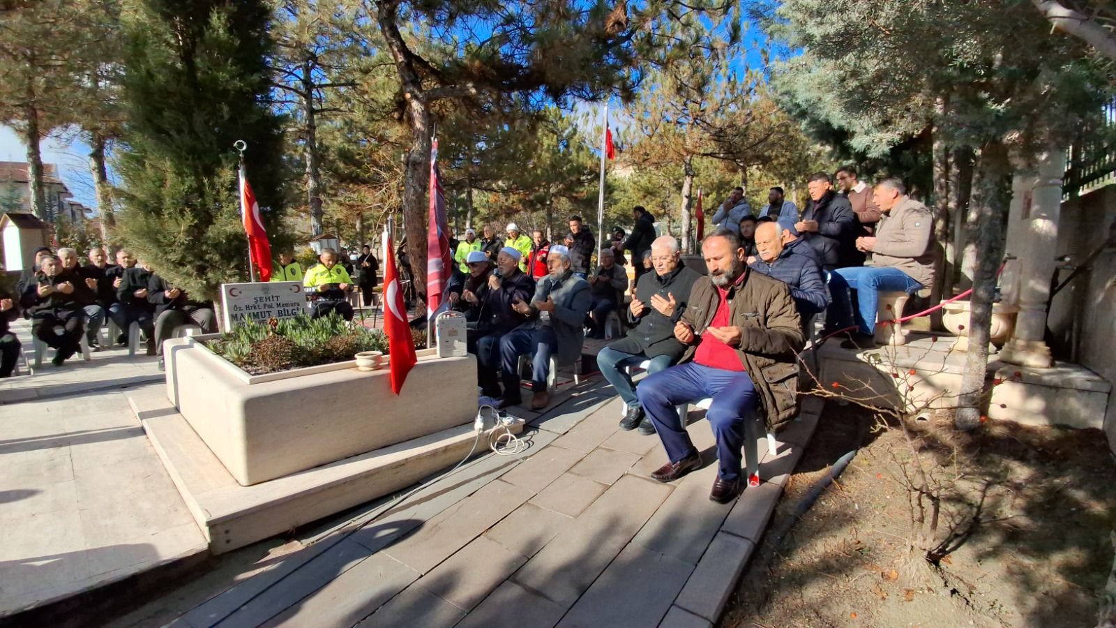 Beypazarı'nda şehitlikte anma ve Kuran tilaveti - Birlik Haber Ajansı