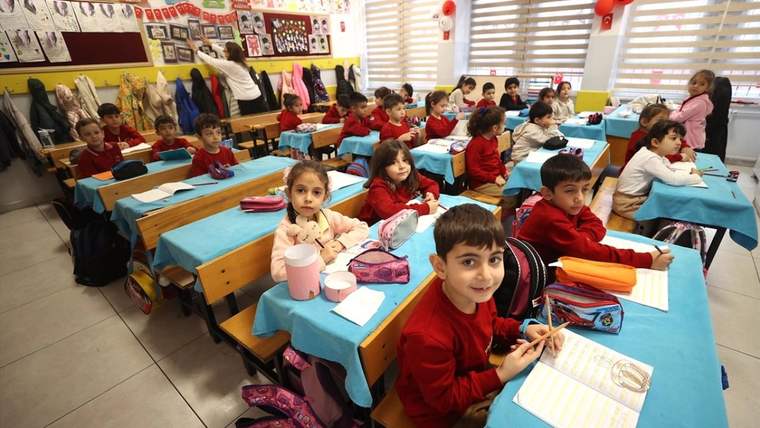 Ders zili çaldı! Okullarda ikinci dönem başladı - Birlik Haber Ajansı