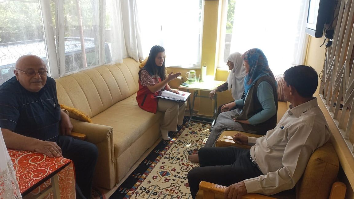 Sivas'ta Yaşlı Vatandaşlara Alan Çalışması Yapıldı