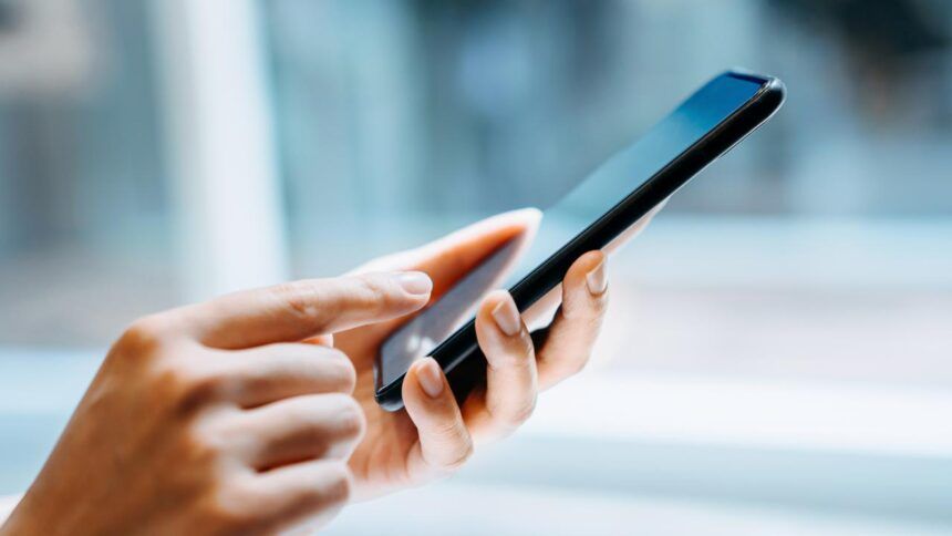 Türkiye'de mobil internette günlük ortalama süre 4 saat 4 dakika! - Birlik Haber Ajansı