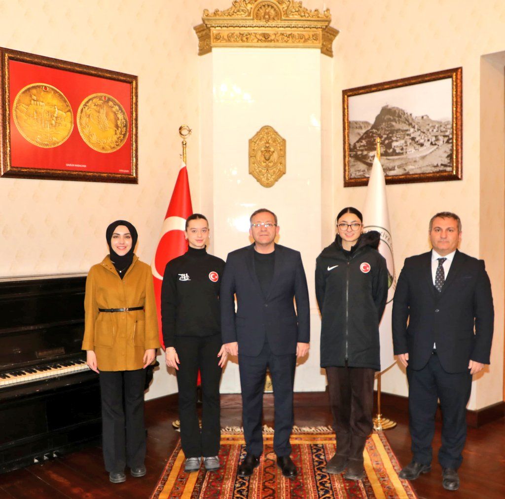 Türkiye Artistik Buz Pateni Şampiyonları Kars'ta - Birlik Haber Ajansı