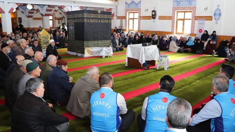 Sivas’ta 630 Kişi 2025 Hac Yolculuğuna Hazırlanıyor – İşte Detaylar