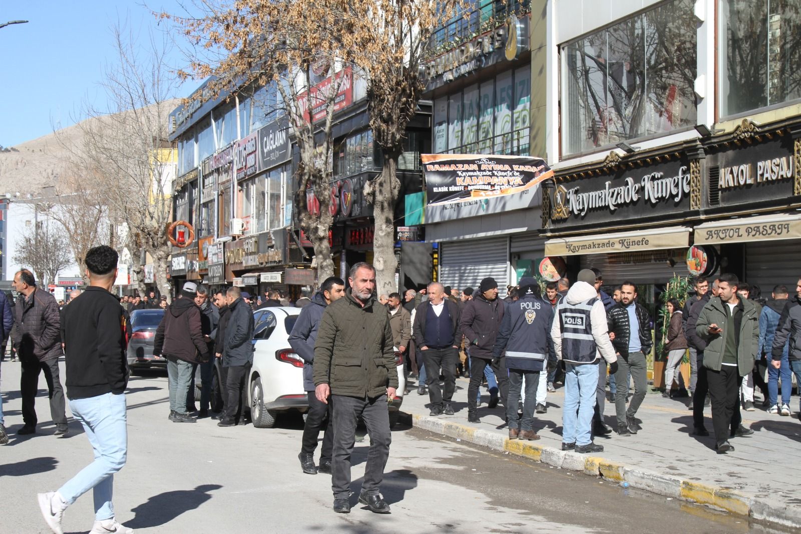 Van’da dün ne oldu? Kayyum ataması sonrası gelişmeler - Birlik Haber Ajansı