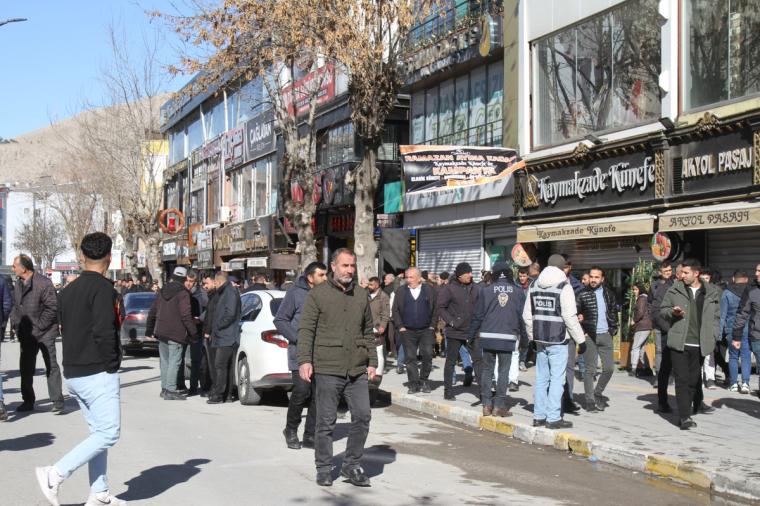 Van’da dün ne oldu? Kayyum ataması sonrası gelişmeler - Birlik Haber Ajansı
