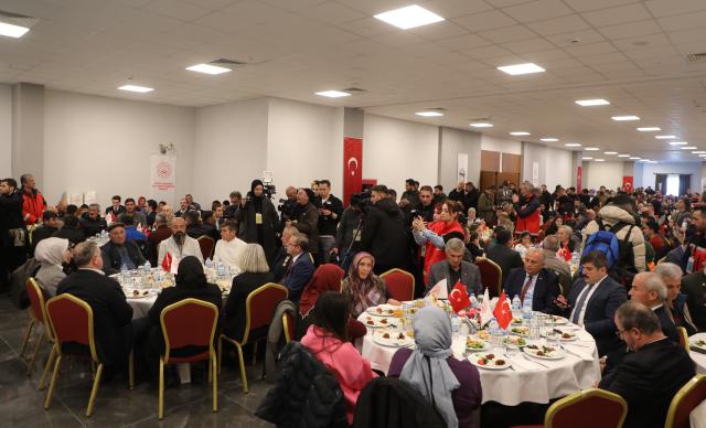 Sarıkamış’ta şehit ve gazi ailelerinin onuruna yemek verildi - Birlik Haber Ajansı