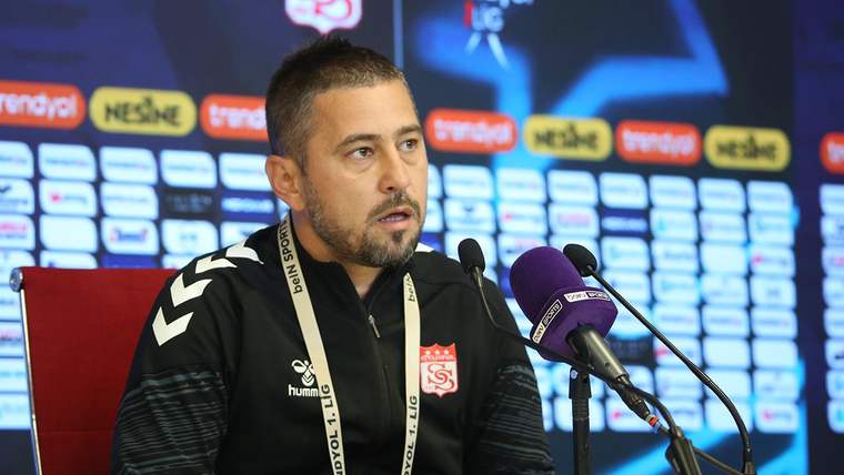 Özbelsan Sivasspor'da İstifa İddialarına Ömer Ateş'ten Net Cevap: "Gündemimizde İstifa Yok"