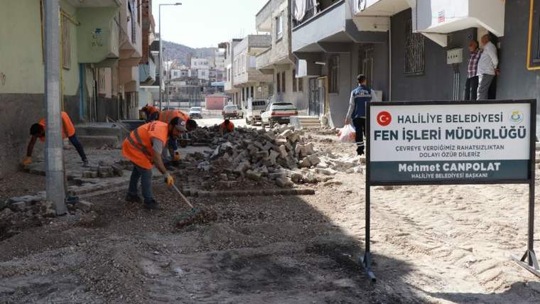 Haliliye’de güvenli ulaşım ağı için yollar onarılıyor - Birlik Haber Ajansı