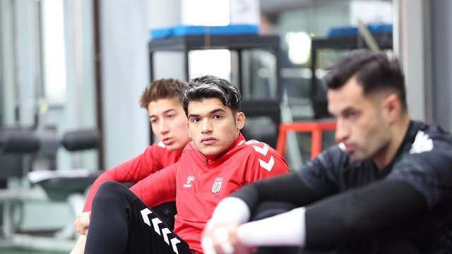 Özbelsan Sivasspor, Trendyol 1. Lig’de Serik Spor Deplasmanına Hazırlanıyor: Kritik 28. Hafta Öncesi İlk Antrenman Tamamlandı