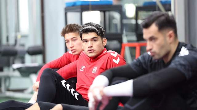Özbelsan Sivasspor, Trendyol 1. Lig’de Serik Spor Deplasmanına Hazırlanıyor: Kritik 28. Hafta Öncesi İlk Antrenman Tamamlandı