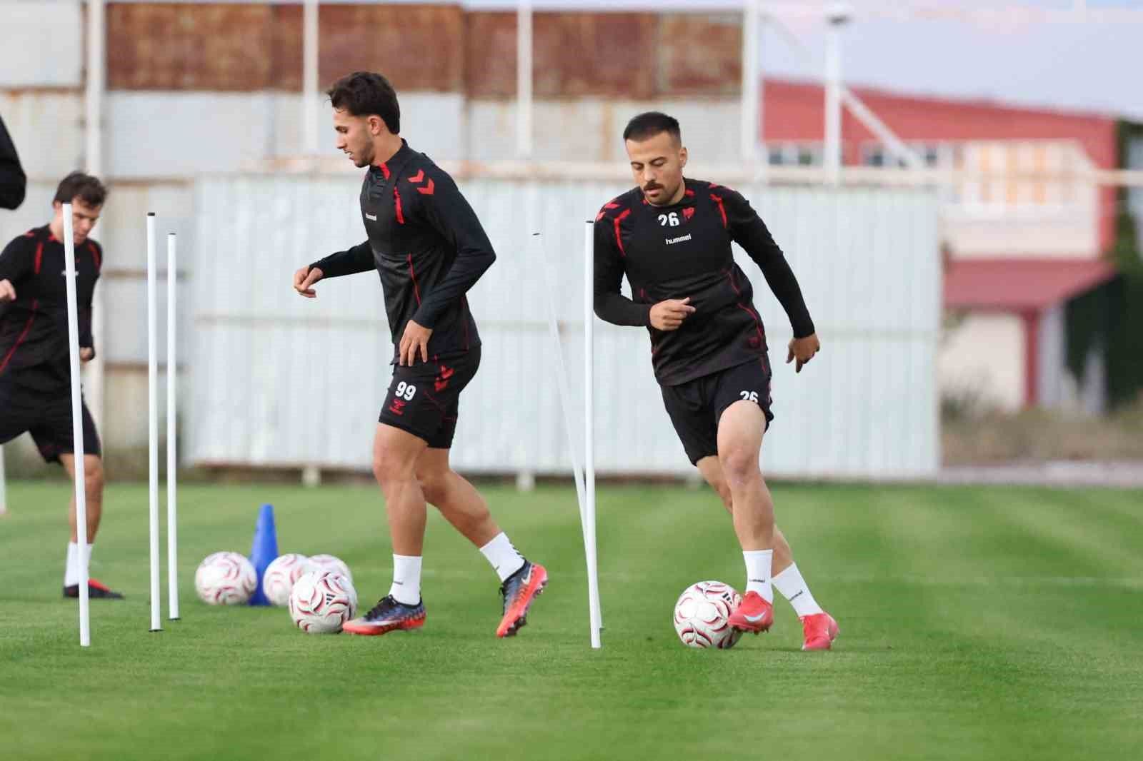 5 günlük iznin ardından Sivasspor sahaya döndü
