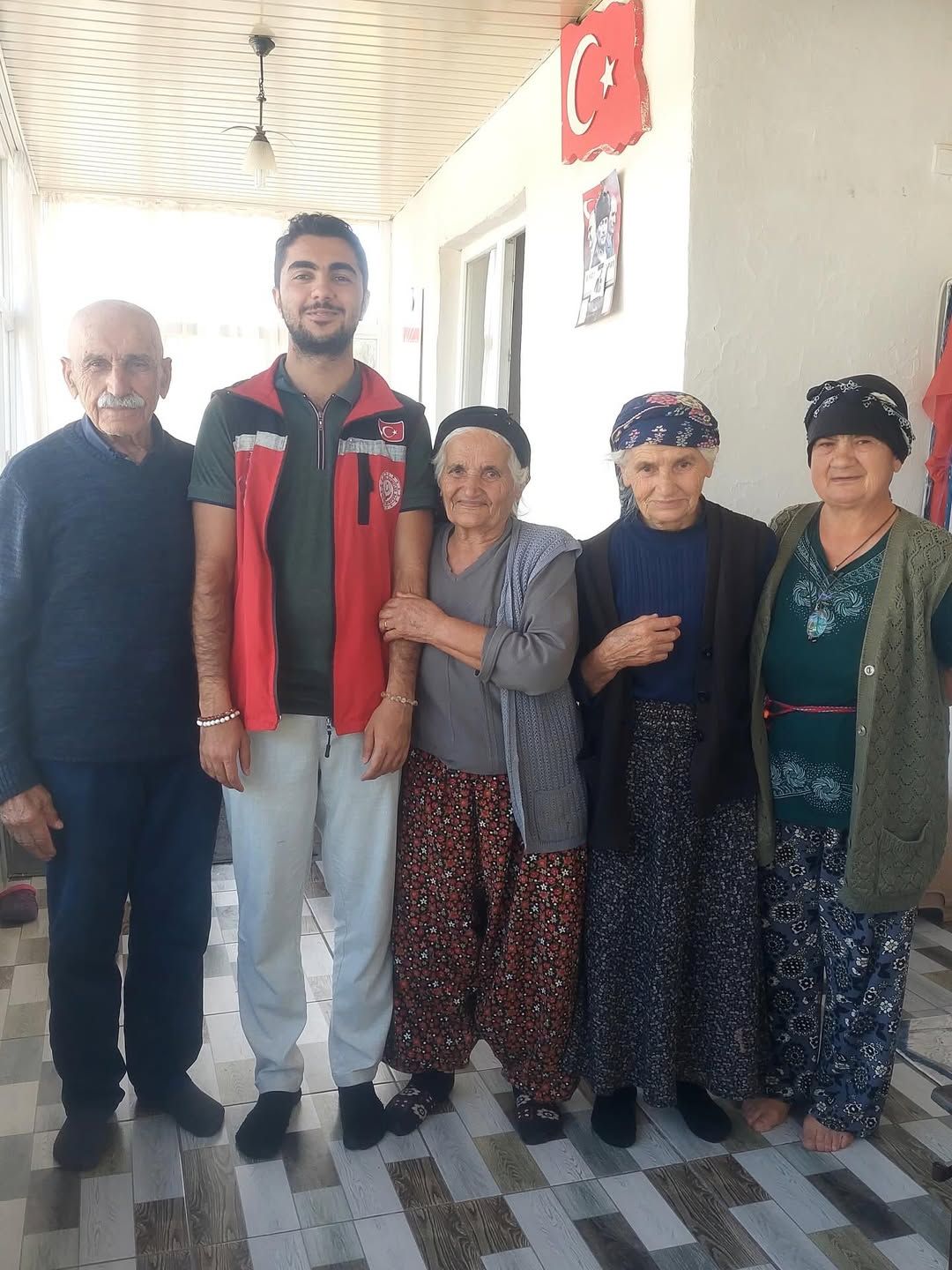 Sivas'ta Aile Yılı Etkinlikleri: Evde Bakım Yardımı Alan Ailelere Ziyaret