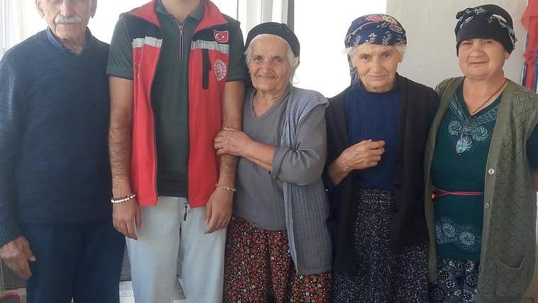 Sivas'ta Aile Yılı Etkinlikleri: Evde Bakım Yardımı Alan Ailelere Ziyaret