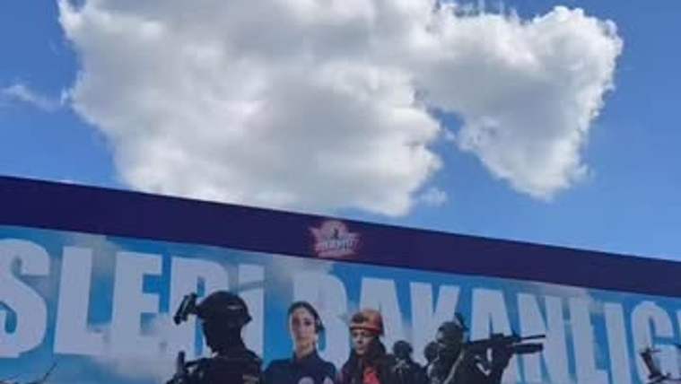 Gençlerin Geleceği Parlıyor: İstanbul'da TEKNOFEST 2025 Heyecanı Başladı