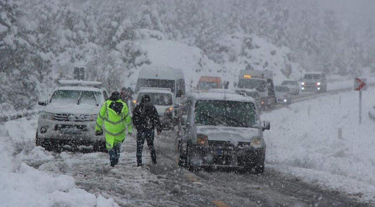 Alacabel'de kar kalınlığı 15 santimetreye ulaştı - Birlik Haber Ajansı