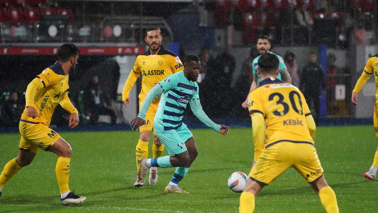 Çaykur Rizespor, Türkiye Kupası'nda Ankaragücü'nü 2-1 mağlup etti - Birlik Haber Ajansı