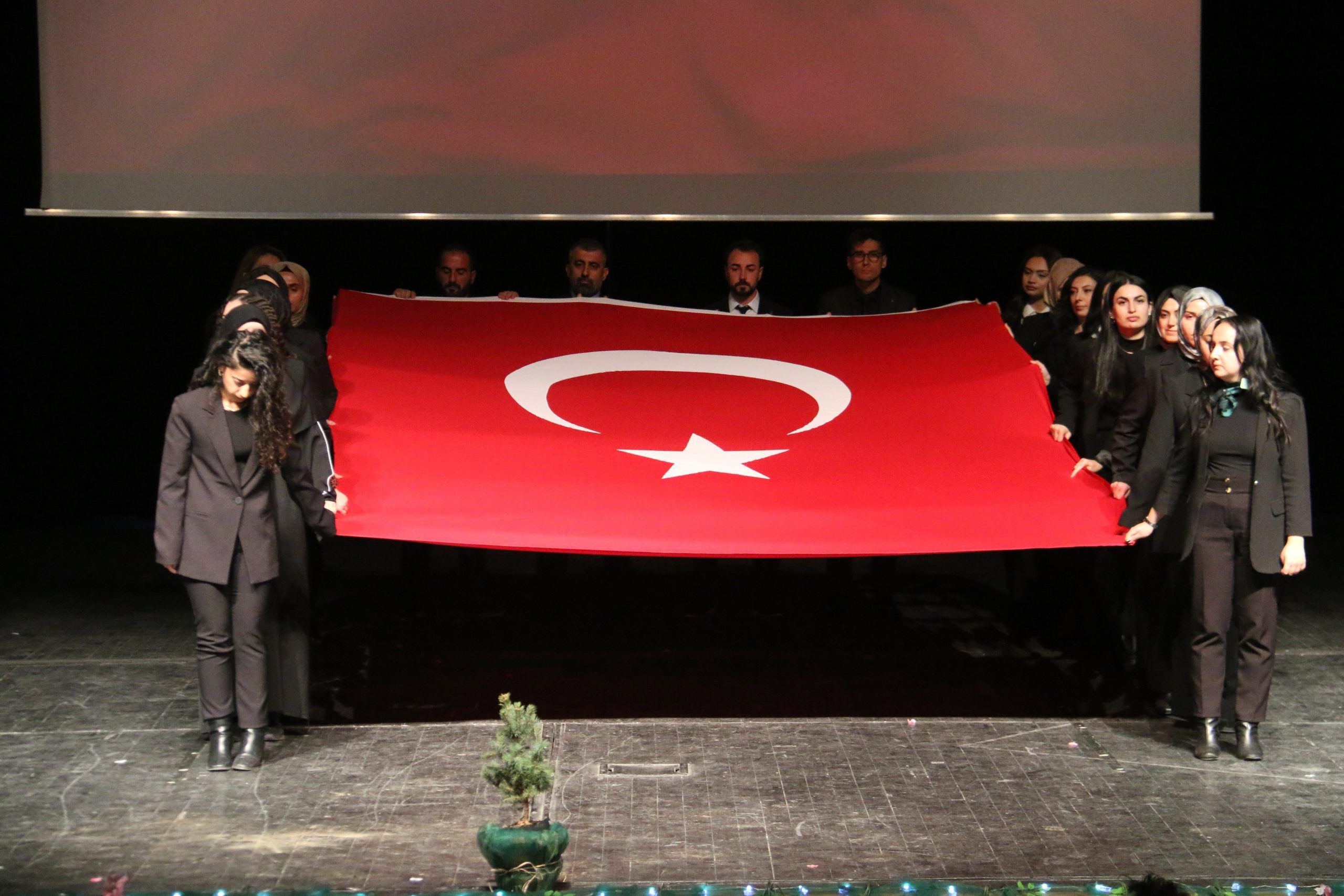Sivas'ta 24 Kasım Öğretmenler Günü Coşkusu: Genç Öğretmenler Yemin Etti!