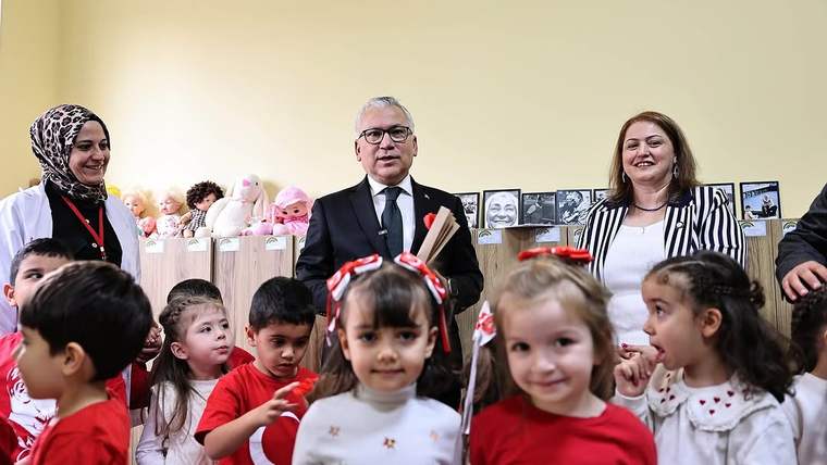 Sivas Valisi Yılmaz Şimşek, Saygın Kreş ve Gündüz Bakımevi'ni Ziyaret Etti