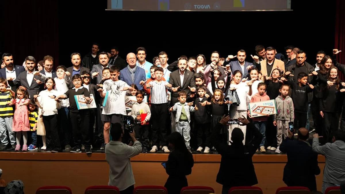 TÜGVA Sivas’tan Muhteşem Kapanış Programı: Yaz Okulu Lansmanı Büyük İlgi Gördü