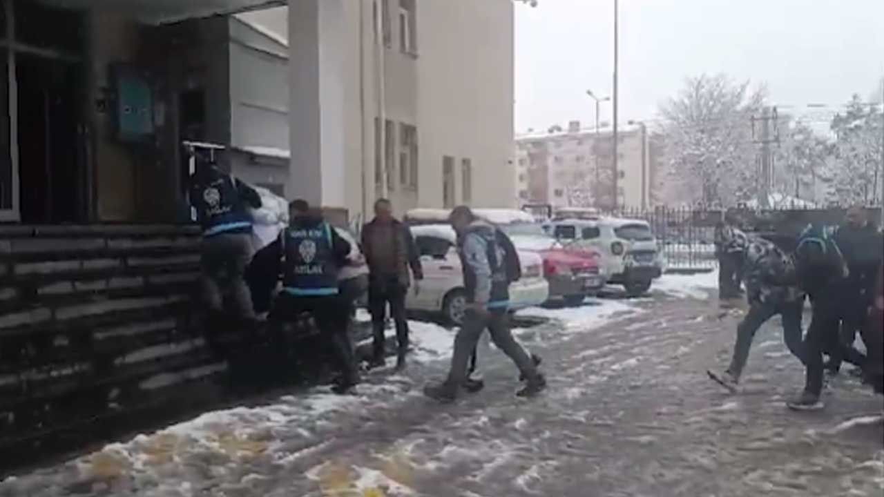 Kayseri’de fuhuş çetesine şafak operasyonu: 10 kadın kurtarıldı! 6 gözaltı - Birlik Haber Ajansı