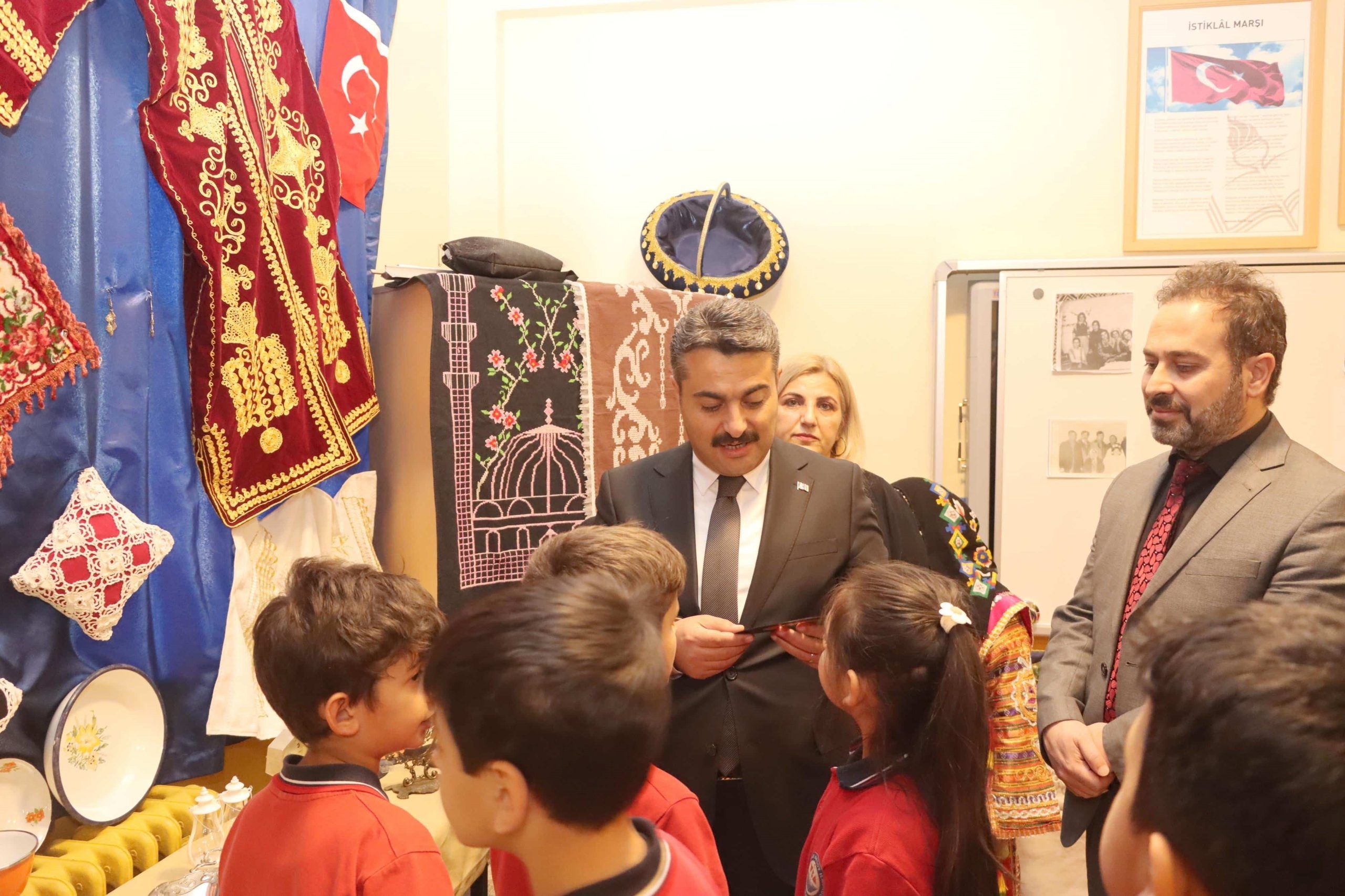 Sivas'a Değer Projesi: Milli Kültürümüz ve Biz Etkinliği Gönülleri Fethetti