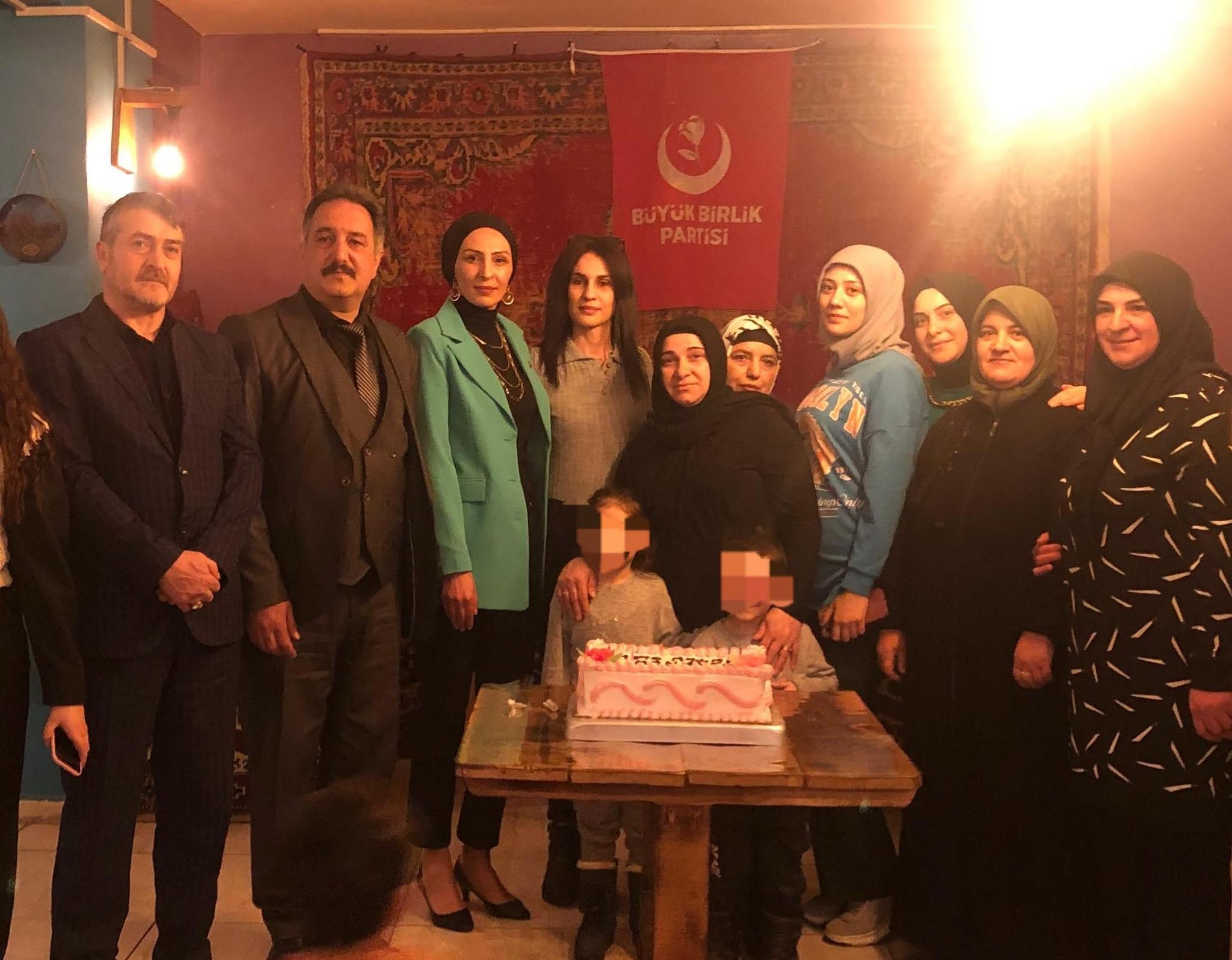Kars'ta kadınlar, 8 Mart Dünya Kadınlar Günü'nde bir araya geldi - Birlik Haber Ajansı
