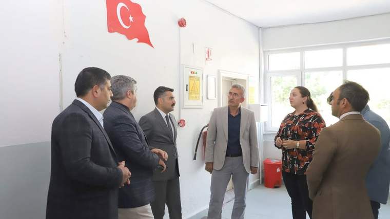 Sivas Milli Eğitim Müdürü Erdoğan, Gemerek İlçesindeki Okulları İnceledi