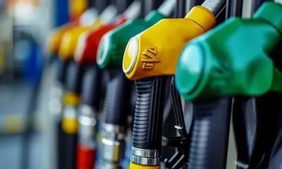 Motorinde Büyük Dalgalanma: İndirim Geldi, Rekor Zam Kapıda!