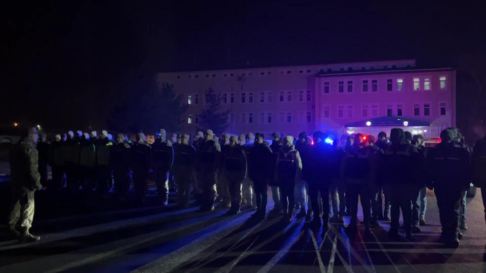 Kars’ta 30 adrese eş zamanlı operasyon gerçekleştirildi - Birlik Haber Ajansı