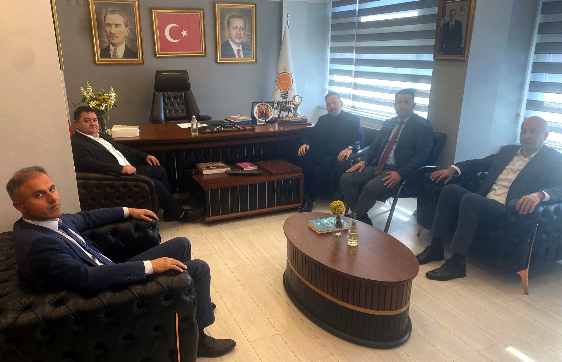 GMİS yönetimi Ak Parti İl Başkanlığını ziyaret etti - Birlik Haber Ajansı
