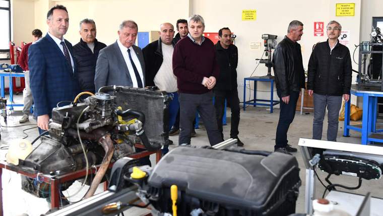 Isparta TOBB Meslek Lisesi öğrencileri üretim yaparak gelir elde ediyor - Birlik Haber Ajansı