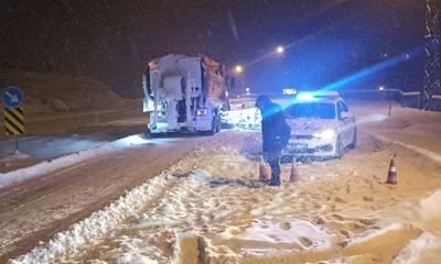 Sivas’ta Kar ve Tipi Hayatı Durdurdu: Gürün’de Mahsur Kalan 700 Kişi Yurtlara Yerleştirildi